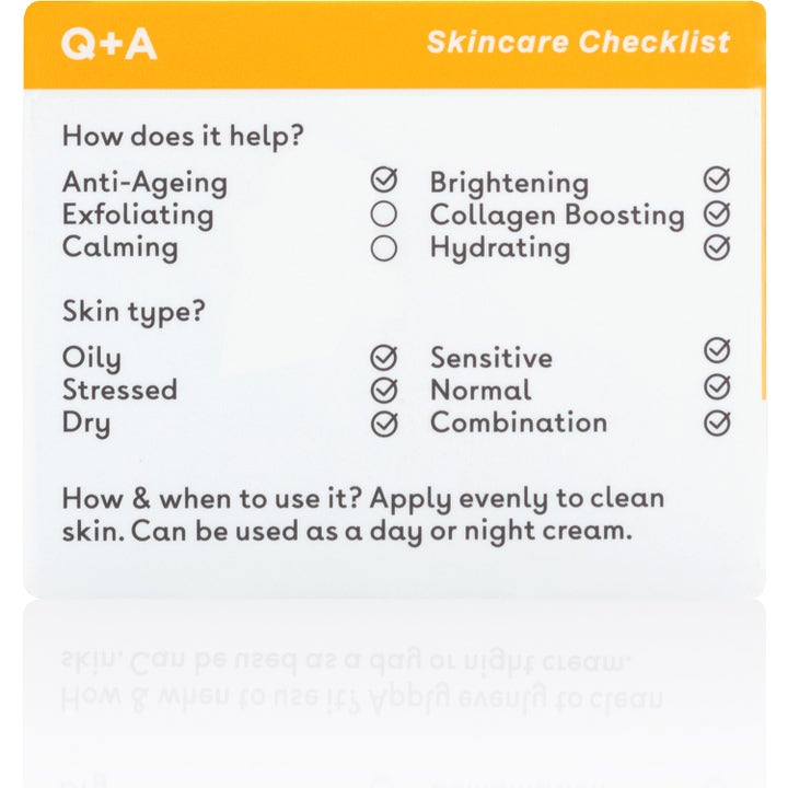Q+A Vitamin C Face Cream 50 g kirkastava kasvovoide valkoisessa pakkauksessa, jossa on selkeä Skincare Checklist -lista.