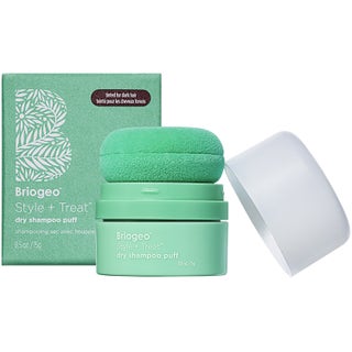 Briogeo Style + Treat™ Dry Shampoo Puff