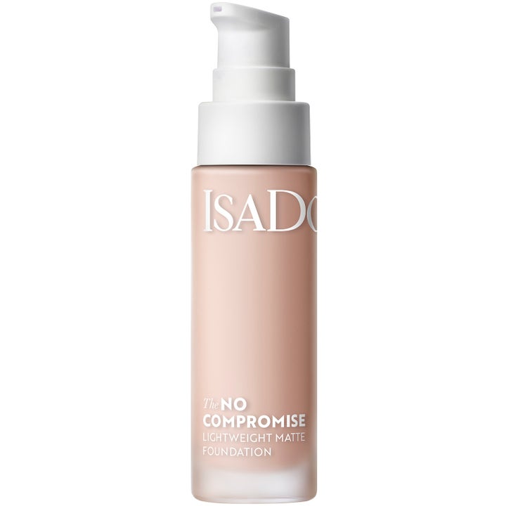 No Compromise Lightweight Matte Foundation