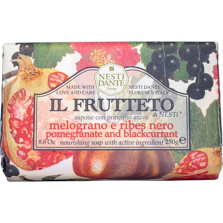 Nesti Dante Il Frutteto Pomegranate & Blackcurrant 250 g ravitseva palasaippua värikkäässä hedelmäkuvioisessa kääreessä.