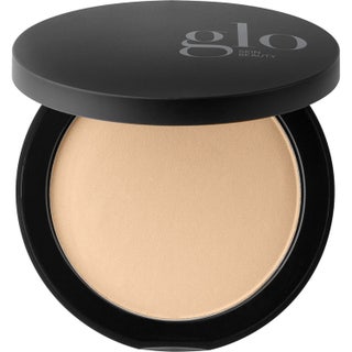 Glo Skin Beauty Pressed Base Golden Medium