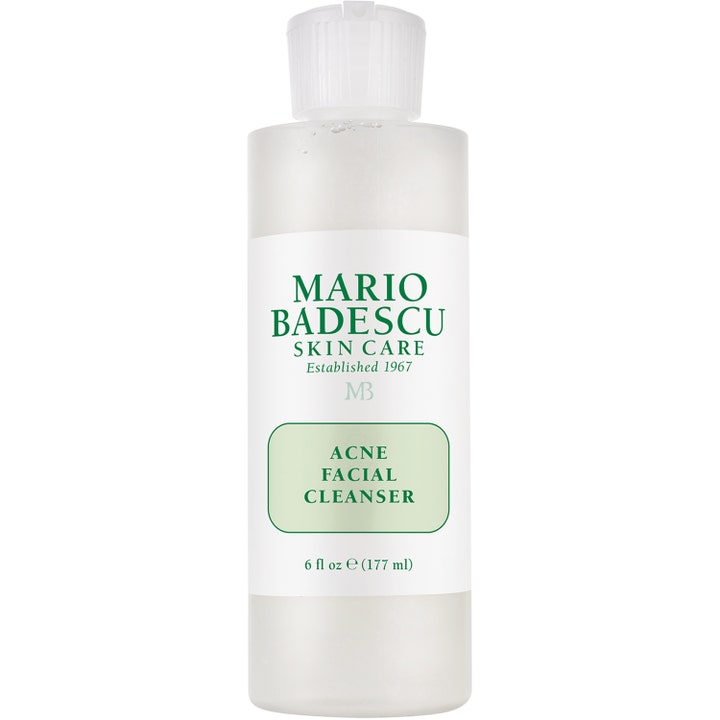 Mario Badescu Acne Facial Cleanser 177 ml syväpuhdistava geeli akneiholle huurteisessa muovipullossa.