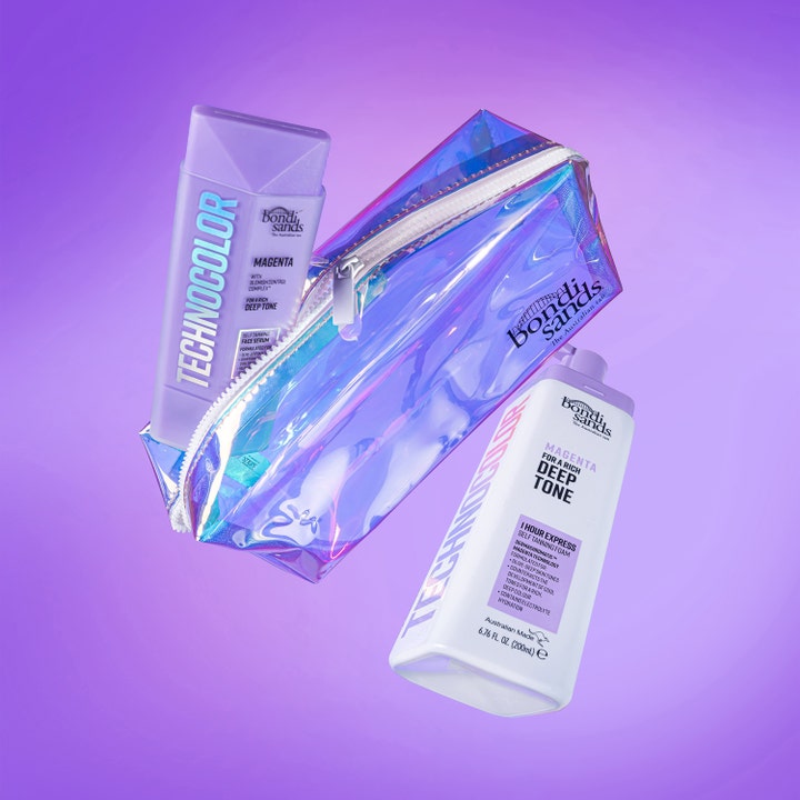 Bondi Sands Technocolor Self Tanning Face Serum Magenta 50 ml itseruskettava syvään sävyyn ja holografinen pussi.