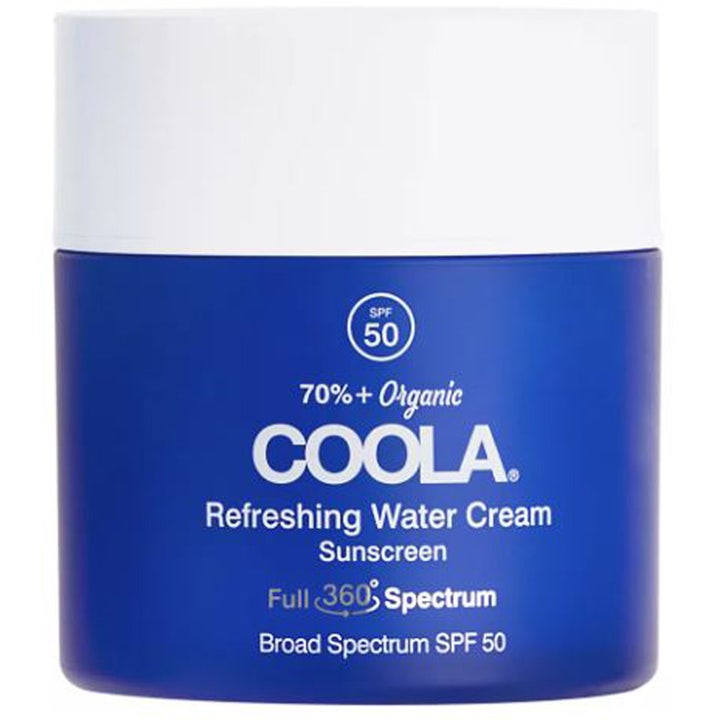 Coola Refreshing Water Cream 44 ml aurinkovoide antaa suojan sinisessä purkissa valkoisella korkilla.