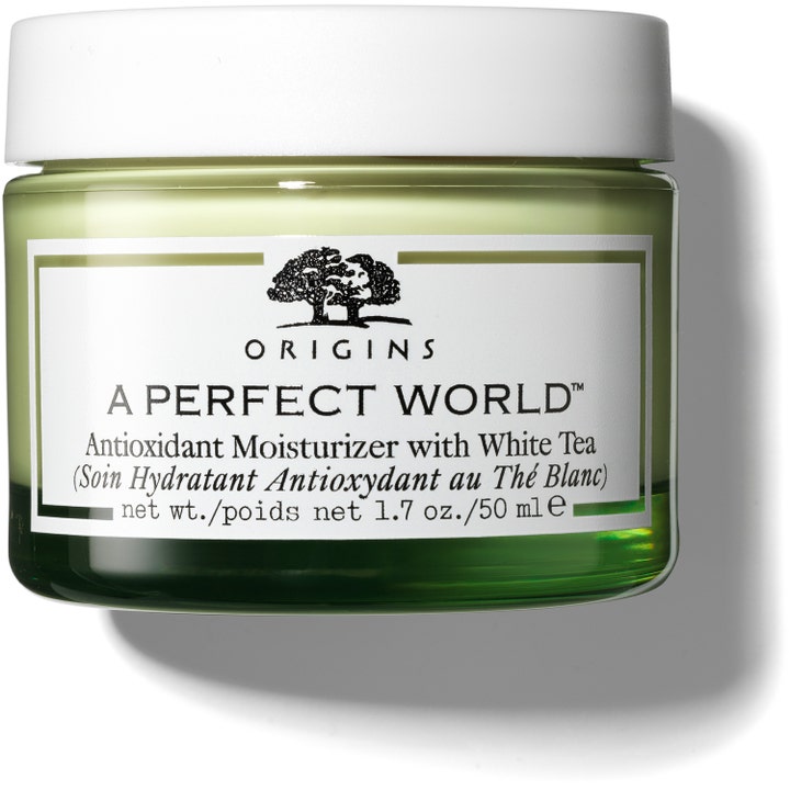 Origins A Perfect World 50 ml kosteuttava kasvovoide suojaa ihoa vihreässä lasipurkissa jossa on valkoinen kansi