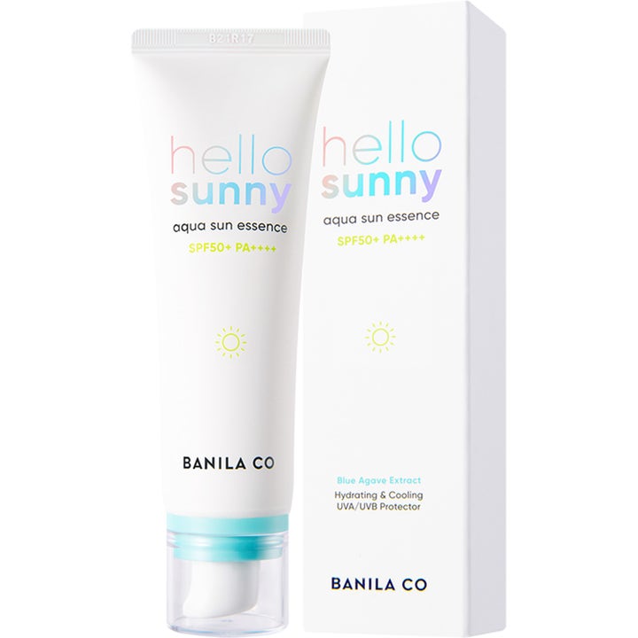 Banila Co Hello Sunny Aqua Sun Essence 50 ml kosteuttava aurinkovoide valkoisessa tuubissa ja pakkauksessa.