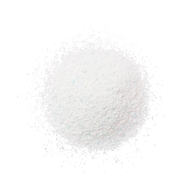 Sensai Silky Purifying Silk Peeling Powder 40 g kuorintajauhe näyttää hienojakoisen valkoisen koostumuksen.