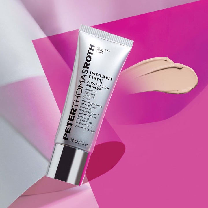 Peter Thomas Roth Instant FirmX No-Filter Primer 30 ml kiinteyttävä pohjustusvoide hopeatuubissa ja beige koostumus