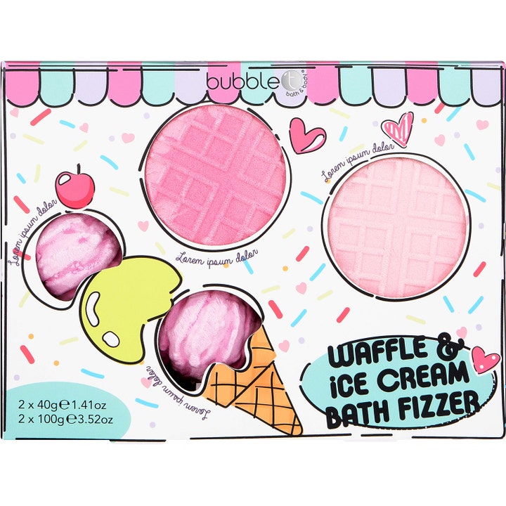 BubbleT Cartoon Waffle Bath Fizzer Set 280 ml kylpypommisetti sisältää vaaleanpunaisia vohvelin ja jäätelön muotoisia tuotteita.