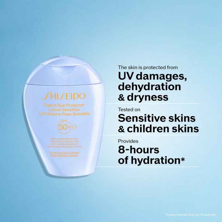 Shiseido Suncare Lotion Sensitive SPF 50 150 ml aurinkovoide vaaleansinisessä pullossa kosteuttaa 8 tuntia.