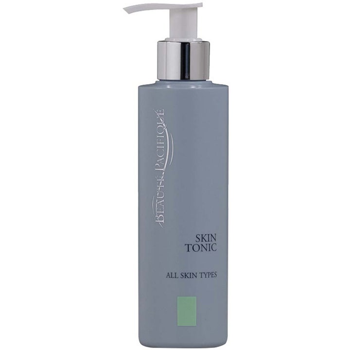 Beauté Pacifique Skin Tonic virkistävä kasvovesi kaikille ihotyypeille harmaassa pullossa valkoisella pumpulla