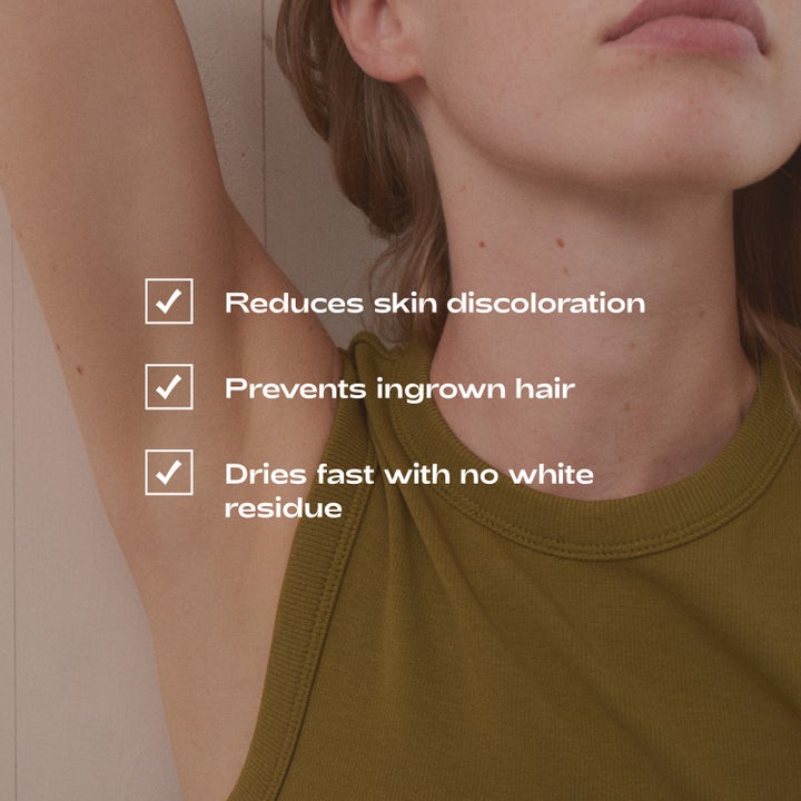 Bodyologist Pure Protection AHA Roll-on Deodorant 50 ml vähentää värimuutoksia ja ehkäisee sisäänpäin kasvaneita karvoja.