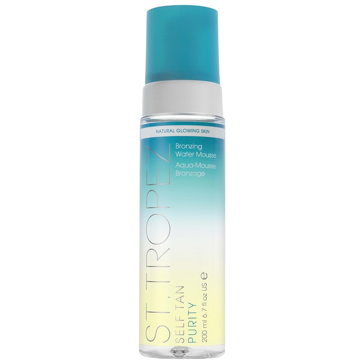 St. Tropez Self Tan Purity Bronzing Water Mousse 200 ml hehkua antava itsetuskettava vaahto turkoosikorkkisessa pullossa
