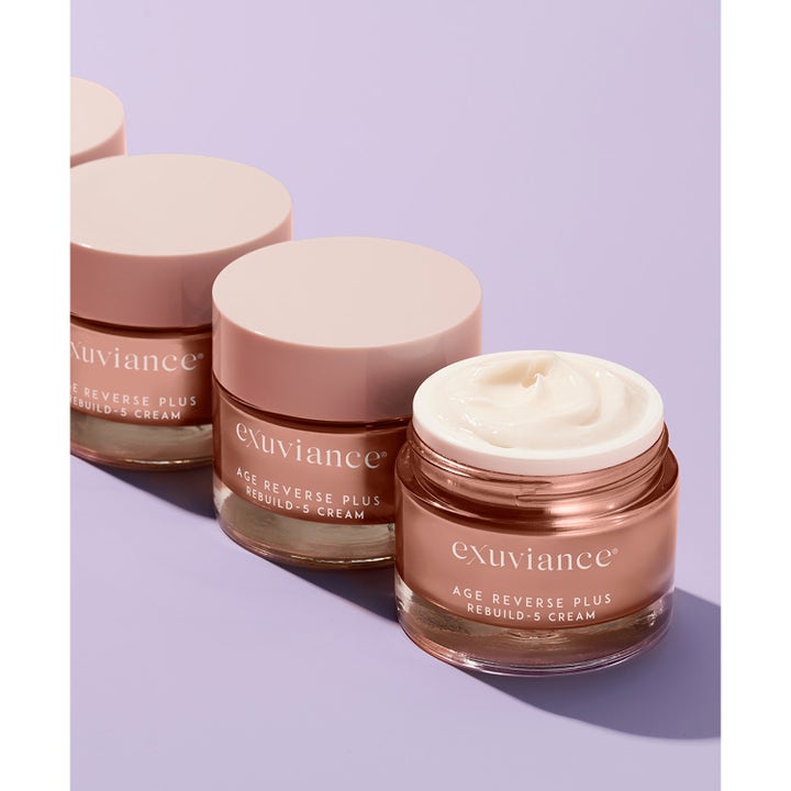 Exuviance Age Reverse + Rebuild-5 Cream 50 ml silottava päivävoide täyteläisellä koostumuksella