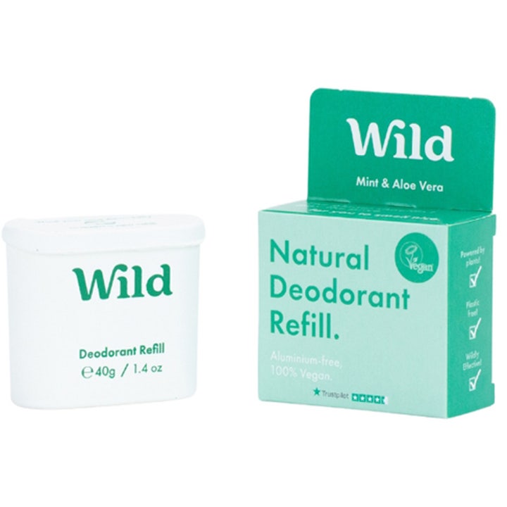Wild Mint & Aloe Vera Natural Deodorant Refill 40g raikastava alumiiniton täyttöpakkaus valkoisessa ja vihreässä pakkauksessa.