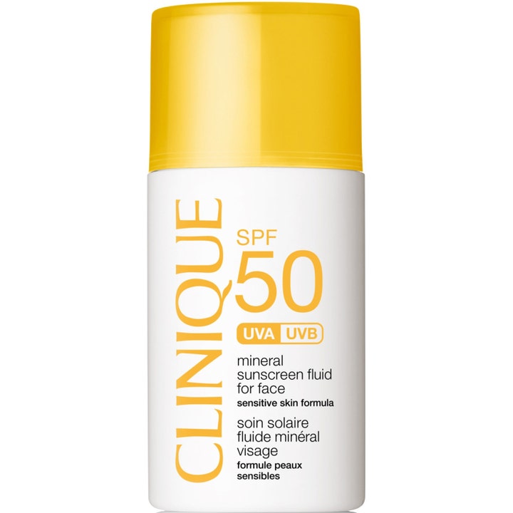 Clinique Mineral Sunscreen Fluid For Face SPF 50 suojaava aurinkovoide valkoisessa pullossa keltaisella korkilla.