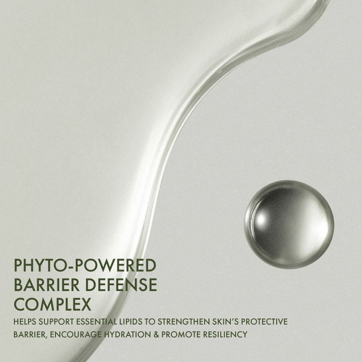 Origins Dr. Weil Mega-Mushroom Skin Concentrate 30 ml vahvistaa suojakerrosta geelimäisellä Barrier Defense -koostumuksella.