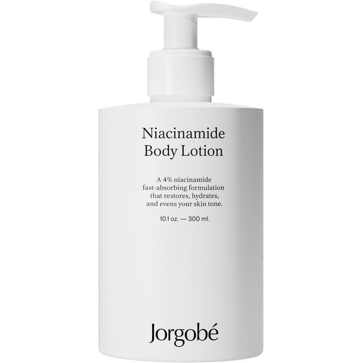 Jorgobé Niacinamide Body Lotion 300 ml tasoittava vartalovoide valkoisessa tyylikkäässä pumppupullossa