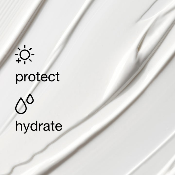 Clinique UV Solutions Hydrating Sunscreen SPF 50 40 ml aurinkovoide valkoinen voidetekstuuri ja tekstit protect hydrate