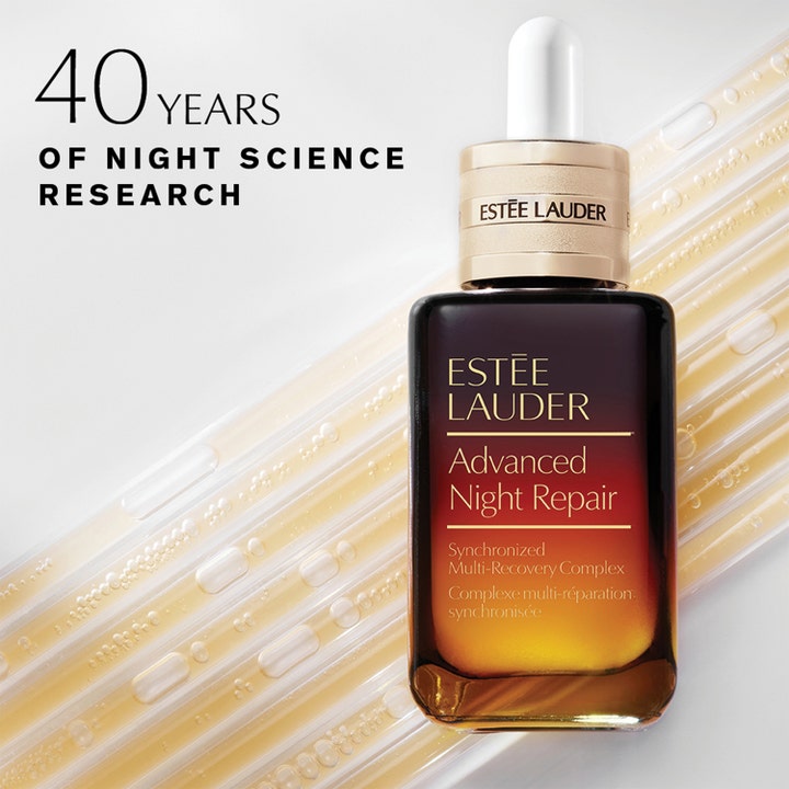 Estée Lauder Advanced Night Repair 30 ml seerumi ja teksti 40 years of night science research.