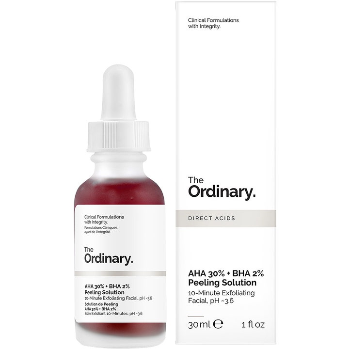 The Ordinary AHA 30% + BHA 2% Peeling Solution 30 ml kirkastava kuorinta pipetillisessä pullossa ja valkoinen kotelo
