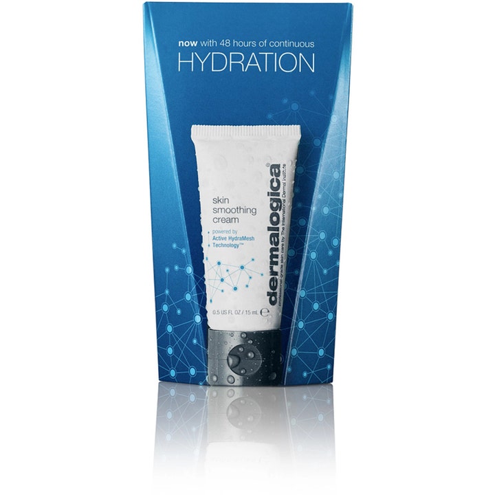 Dermalogica Skin Smoothing Cream 15 ml kosteuttava päivävoide valkoisessa tuubissa sinisellä taustalla