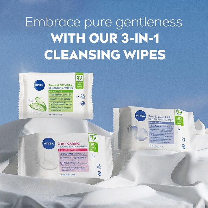 NIVEA 3-in-1 puhdistusliinat 25 kpl hellävaraiseen meikinpoistoon kolme pakkausta valkoisella kankaalla