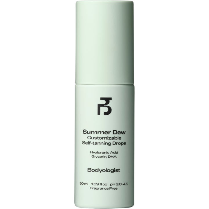 Bodyologist Summer Dew 50 ml itseruskettavat tipat hyaluronihapolla ja glyseriinillä vaaleanvihreässä pullossa.