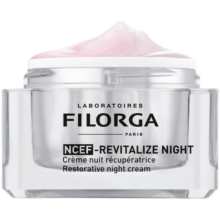 Filorga NCEF-Revitalize Night Cream 50 ml elvyttävä nattkräm hopeisessa purkissa jossa vaaleanpunaista voidetta.
