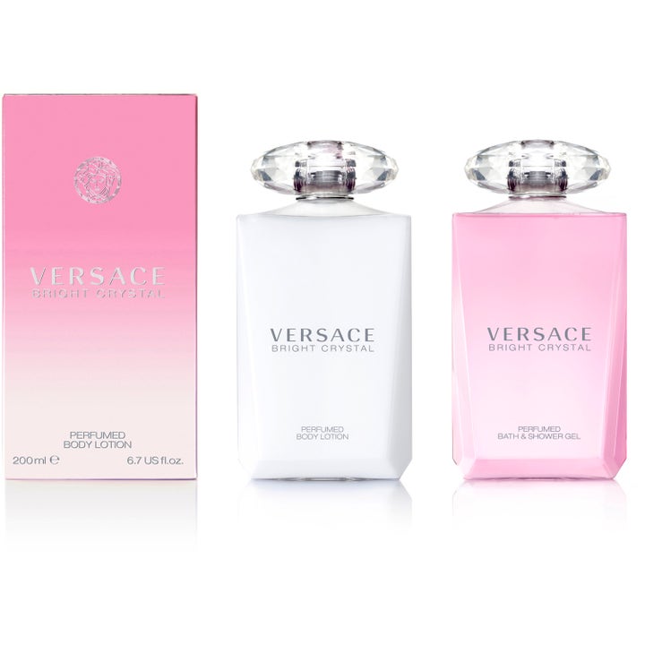 Versace Bright Crystal 200 ml puhdistava suihkugeeli vaaleanpunaisessa pullossa timanttikorkilla.