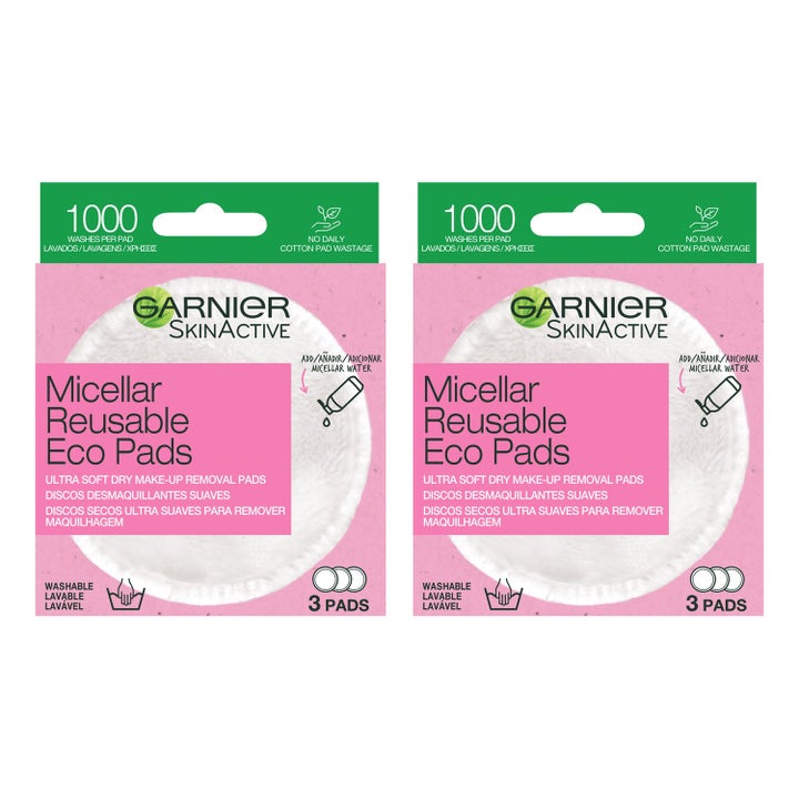Garnier SkinActive Micellar Reusable Eco Pads 3 kpl kestopuhdistuslaput meikinpoistoon ovat pehmeitä vaaleanpunaisia lappuja.