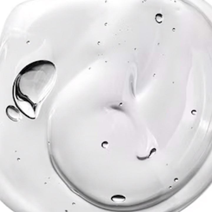Currentbody Skin Radio Frequency Conductive Gel 100 ml johtava geeli läpinäkyvä ja ilmakuplia sisältävä koostumus