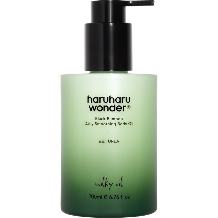 Haruharu Wonder Black Bamboo Daily Smoothing Body Oil 200 ml silottava vartaloöljy vihreässä liukuvärjätyssä pullossa