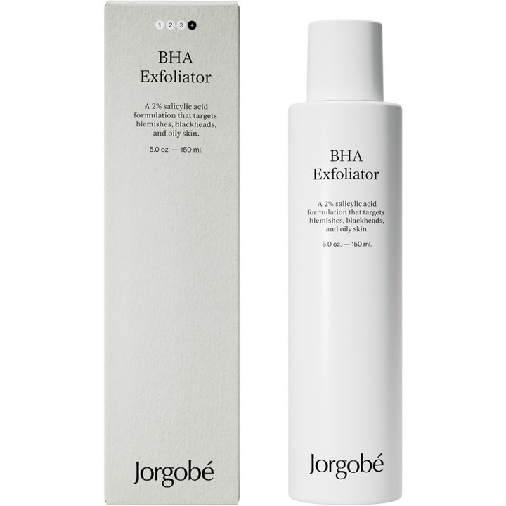 Jorgobé BHA Exfoliator 150 ml epäpuhtauksia hoitava seerumi valkoisessa pullossa ja pahvikotelossa.
