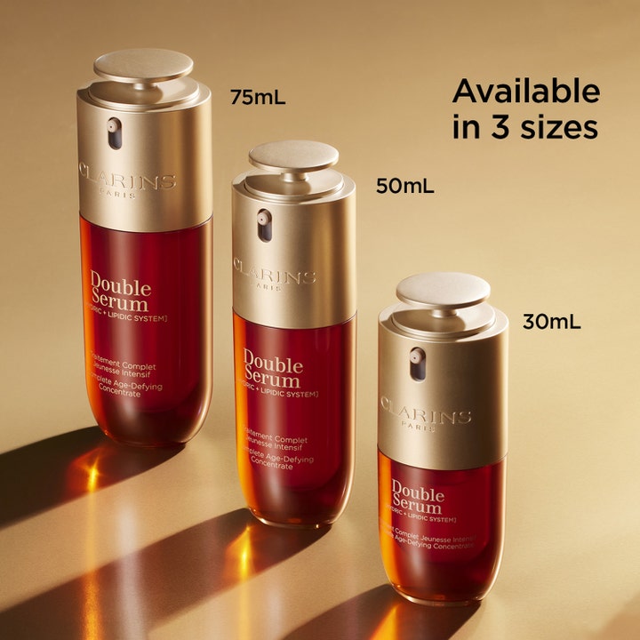 Clarins Double Serum 30 ml kiinteyttävä seerumi kolmessa eri pakkauskoossa kultaisilla korkeilla.