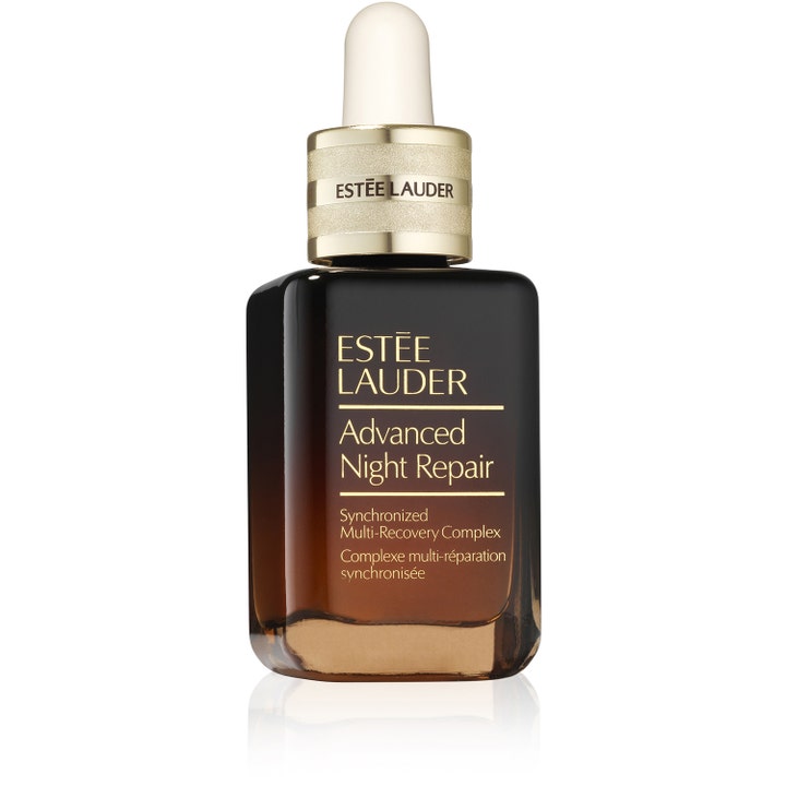Estée Lauder Advanced Night Repair uudistava seerumi ruskeassa lasipullossa jossa on kultainen korkki ja pipetti