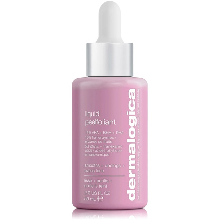 Dermalogica Liquid Peelfoliant 59 ml kirkastava kuorinta-aine vaaleanpunaisessa pullossa hopeisella pipetillä.