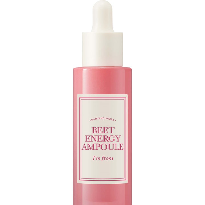 I'm From Beet Energy Ampoule 30 ml elinvoimaa antava seerumi vaaleanpunaisessa pipettipullossa valkoisella korkilla.