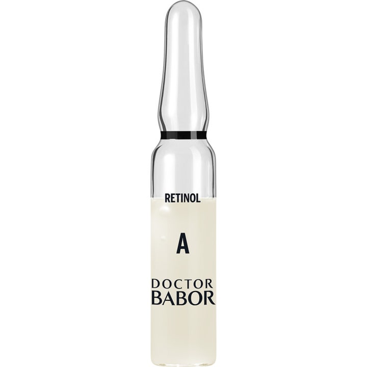 Doctor Babor Renewal Ampoule Serum Concentrate 7x2 ml uudistava retinoliseerumi vaaleassa pakkauksessa.