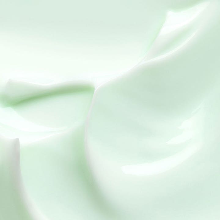 Biotherm Aquasource Moisturizing Cream 50 ml kosteuttava päivävoide, jonka vaaleanvihreä täyteläinen koostumus pehmentää ihoa