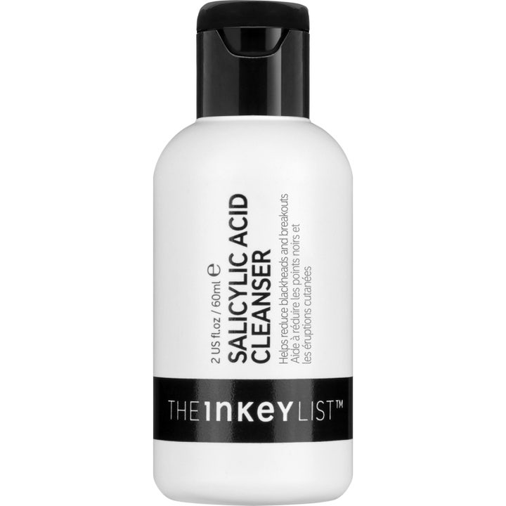 The INKEY List Salicylic Acid Cleanser 60 ml epäpuhtauksia vähentävä kasvonpuhdistusaine valkoisessa muovipullossa