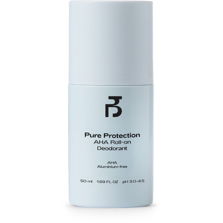 Byoma Pure Protection AHA Roll-on Deodorant 50 ml alumiiniton suoja vaaleansinisessä minimalistisessa pullossa