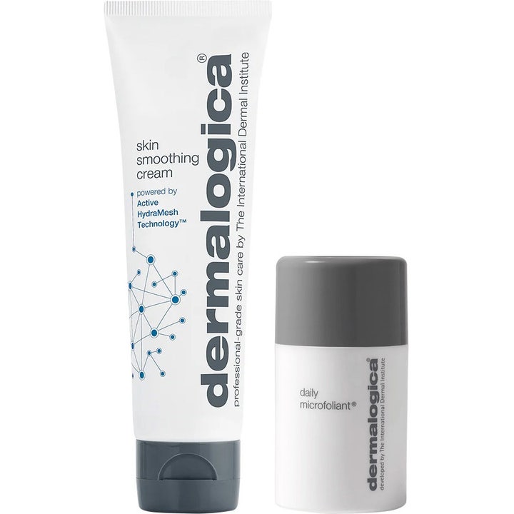 Dermalogica Skin Smoothing Cream ja Daily Microfoliant kirkastava ihonhoitosetti valkoisessa tuubissa ja pullossa