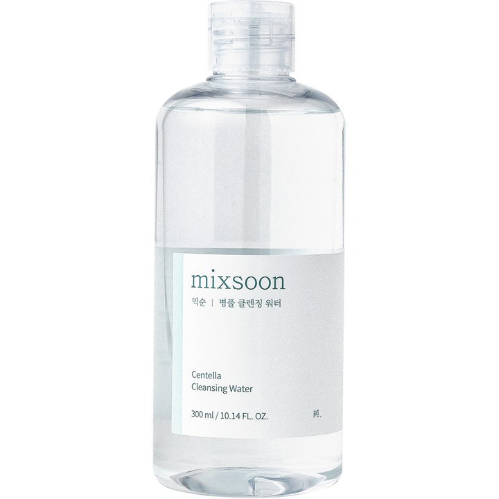 Mixsoon Centella Cleansing Water 300 ml rauhoittava puhdistusvesi kirkkaassa muovipullossa valkoisella etiketillä.