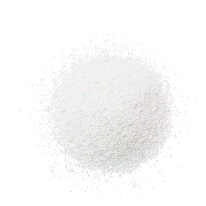 Sensai Silky Purifying Deep Clean Kit syväpuhdistava kuorintajauhe luo kirkkaan ihon hienojakoisilla sinisillä rakeilla