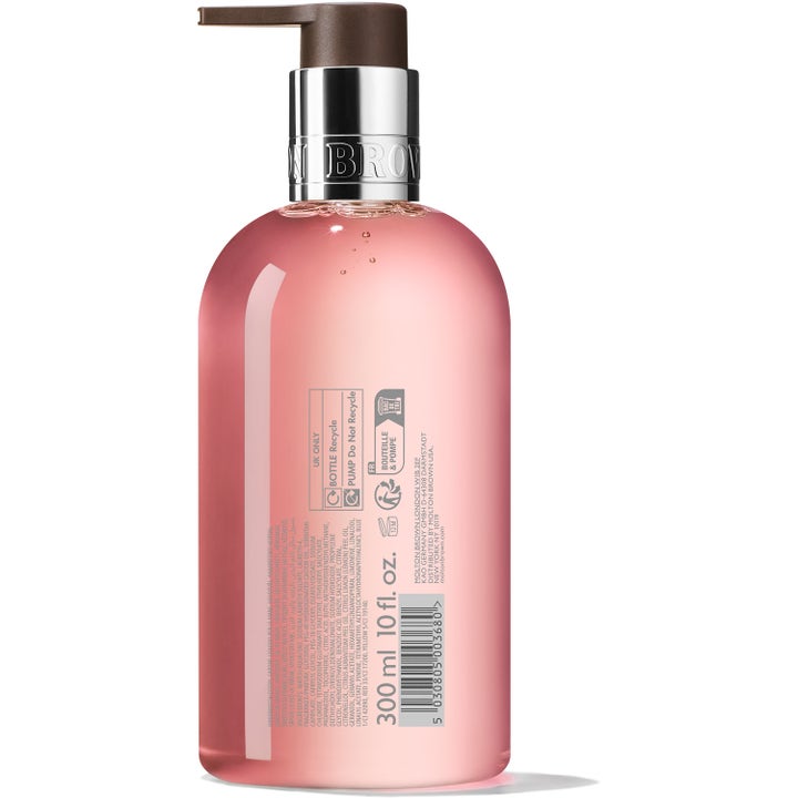 Molton Brown Delicious Rhubarb & Rose 300 ml nestemäinen käsisaippua vaaleanpunaisessa pumppupullossa.