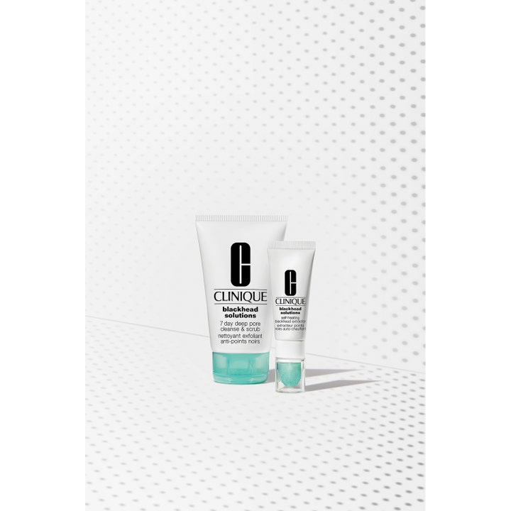Clinique Blackhead Solutions 7 Day Deep Pore Cleanse & Scrub 125 ml syväpuhdistava kuorinta valkoisissa tuubeissa.