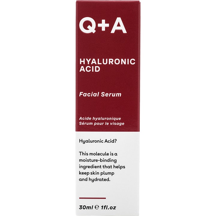 Q+A Hyaluronic Acid Facial Serum 30 ml kosteuttava hyaluronihapposeerumi punavalkoisessa pahvikotelossa