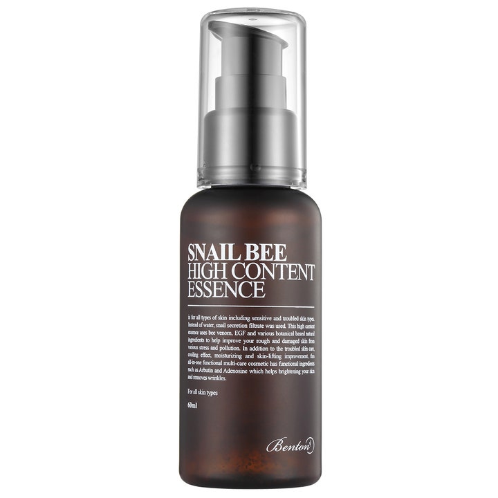 Benton Snail Bee High Content Essence 60 ml rauhoittava hoitoneste ruskeassa pumppupullossa jossa on kirkas korkki