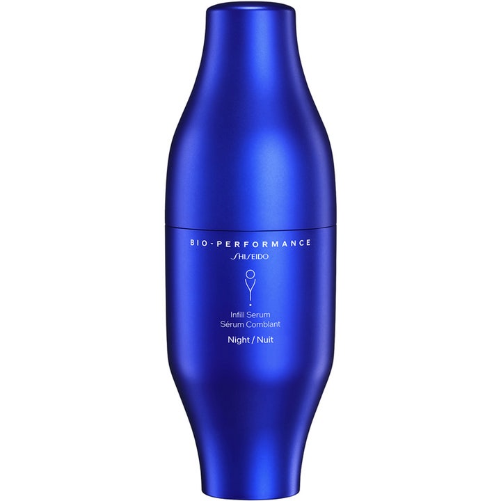 Shiseido Bio-Performance Skin Filler 30 ml yöseerumi tyylikkäässä sinisessä Infill-pullossa.